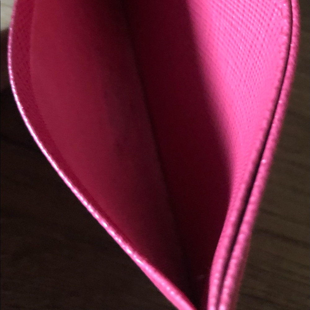 PRADA-AUTHENTIC NWT Fuchsia Card Holder - Picture 8 of 10